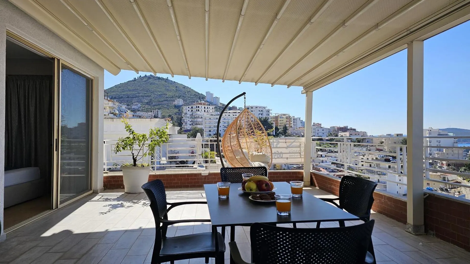 Deep Blue Rooftop - 111 Sarande